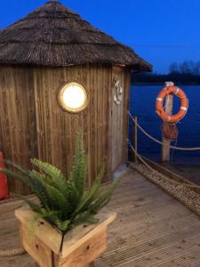 TheBeachHut at Four Seasons Glamping