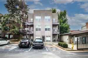 Gallery image of Trendy Castleberry Hill Condo- Walk to Mercedes Benz/ All Downtown Attractions in Atlanta