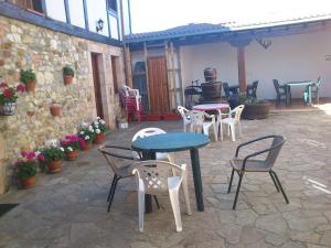 Un patio o zona al aire libre en Casa Rural Valle Tosande