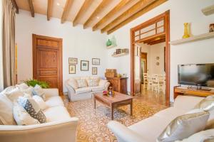 TV a/nebo společenská místnost v ubytování Ideal Property Mallorca - Verdera
