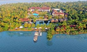 Gallery image of Plumeria Lake Resort & SPA in Shertallai