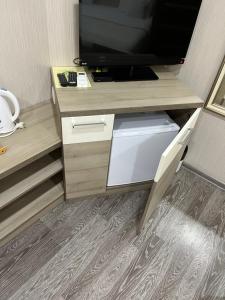 Televisyen dan/atau pusat hiburan di Elite Hotel