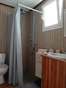 Koupelna v ubytování La Croisee des Sentiers + 27 fotografií