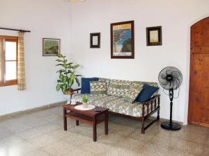Posezení v ubytování Holiday Home Sa Caseta by Interhome