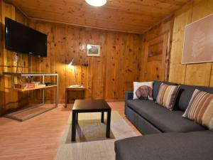 A television and/or entertainment centre at Apartment Trepalle by Interhome