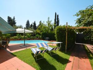 Bazén v ubytovaní Holiday Home Villa Lucia by Interhome alebo v jeho blízkosti