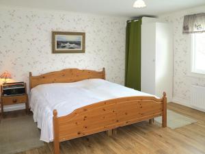 Postel nebo postele na pokoji v ubytování Holiday Home Bartveten - VMD145 by Interhome
