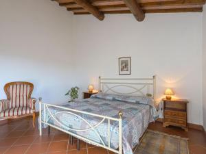 A bed or beds in a room at Holiday Home Villa Magna by Interhome