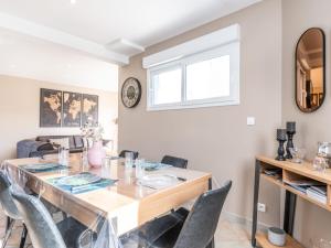 Et opholdsområde på Holiday Home Blue House by Interhome