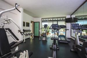 Fitness centrum a/nebo fitness zařízení v ubytování Fiesta Inn Veracruz Malecon