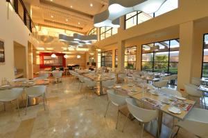 Restoran atau tempat lain untuk makan di Fiesta Inn Nogales