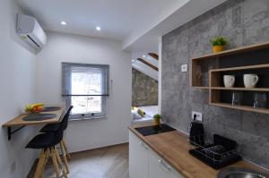 Kuchyňa alebo kuchynka v ubytovaní Studio apartmani Bethel