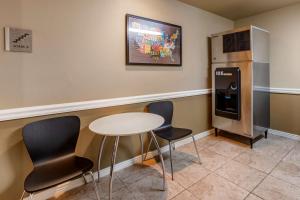 Köök või kööginurk majutusasutuses Best Western Plus Winslow Inn