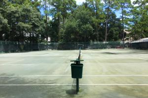 Εγκαταστάσεις για τένις ή/και σκουός στο Fiddlers Cove 27E ή εκεί κοντά