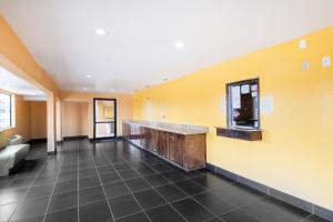 Imagen de la galería de OYO Hotel Tulsa OK I-44/Route 66, en Tulsa 18 fotos más
