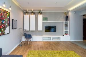 Telewizja i/lub zestaw kina domowego w obiekcie VIP Apartamenty Białystok