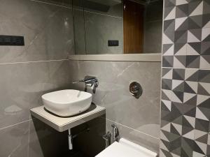 Suvidha Suites的一间浴室