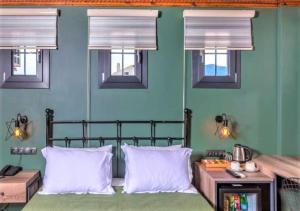 Кровать или кровати в номере Sunset Hotel Marmaris