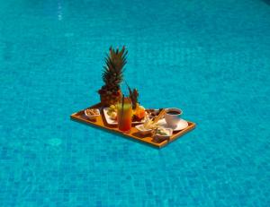 Bazén v ubytování Roas Hotel Bodrum - City Center nebo v jeho okolí