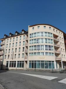 Gallery image of L'ETHNIK--STUDIO TOUT CONFORT--CLIM--PARKING--WIFi in Lourdes