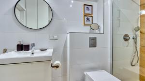 Kúpeľňa v ubytovaní Apartament Triventi 98 z Widokiem- 5D Apartamenty + 7 fotografií