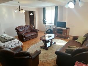 Istumisnurk majutusasutuses Apartman Solomonovic