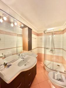 Gallery image of Entheon Rooms in Marathopolis