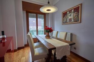 Fotografia z galérie ubytovania Apartamento BIO Exclusivo con mirador en Bilbao y aparcamiento público gratuito v destinácii Bilbao