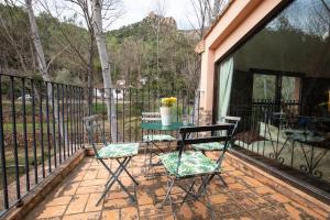 A balcony or terrace at Casa Rural de Benitandús