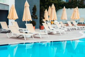 Бассейн в Motto Premium Hotel&Spa или поблизости