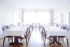Restaurace v ubytování Hotel Restaurant Rüwe