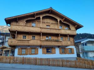Budynek, w którym mieści się apartament