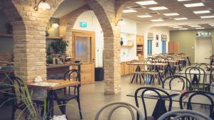 Restaurace v ubytování איילת השחר אירוח גלילי - Ayelet Hotel