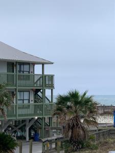 Foto dalla galleria di 2-Bedroom Condo on Gulf Shores Beach w/Pool a Gulf Shores