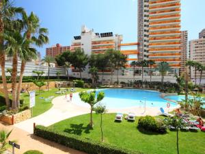 Bazén v ubytovaní Apartamento de vacaciones en Gemelos 22 T1 Benidorm alebo v jeho blízkosti