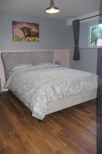 Katil atau katil-katil dalam bilik di 1-Bed Apartment in Wells