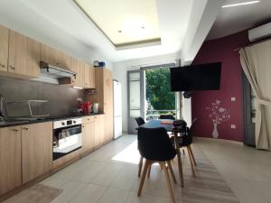 Kuchyň nebo kuchyňský kout v ubytování CASA DE MIKEL 2