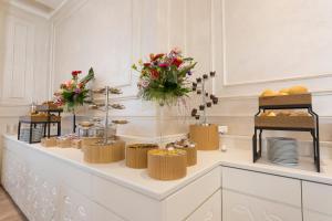 Kuchyň nebo kuchyňský kout v ubytování Amsterdam Suite Hotel & SPA