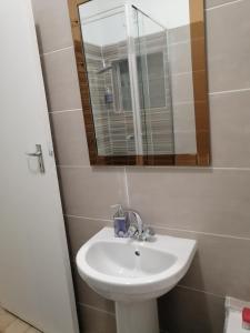 Ένα μπάνιο στο 23 Villa Mia St Lucia