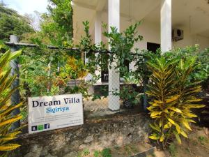 Zahrada ubytování Dream Villa Sigiriya