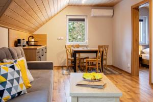 Et opholdsområde på Osada Wróblonki - Apartamenty