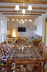 Gallery image of Apartments and Rooms Teona in Budva