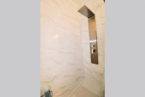 Modern 4BR/4BA Home - PERFECT for your GETAWAY!