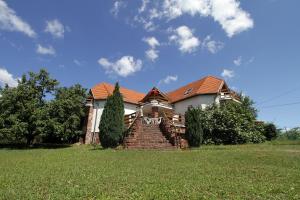 Budova, kde se aparthotel nachází