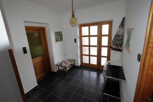Fotografia z galérie ubytovania Vöröskő apartmanház v destinácii Révfülöp