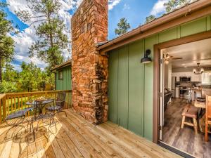 Nhà bếp/bếp nhỏ tại Texas Trio +28 ảnh