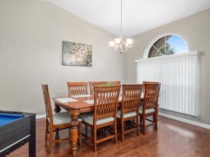Dream Haven, 3 Bedrooms, Private Pool, Game Room, WiFi, Sleeps 8