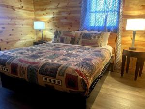 Gallery image of Big Bear River House, Outdoor Grill, River Access, 3 Beds in Pigeon Forge