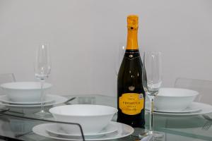 Keswick Ground floor apartment with parking的酒水