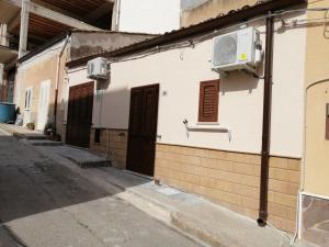 Ảnh trong thư viện ảnh của STONE HOUSE e Casa Vacanze Zia Rosina ở Montemaggiore Belsito